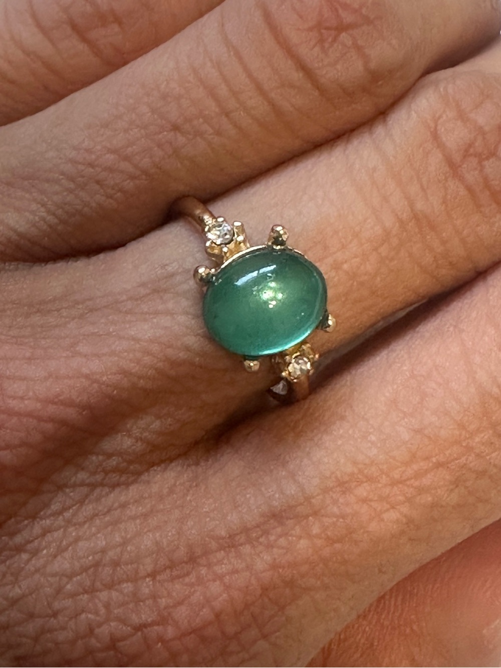 Green pearl  ring